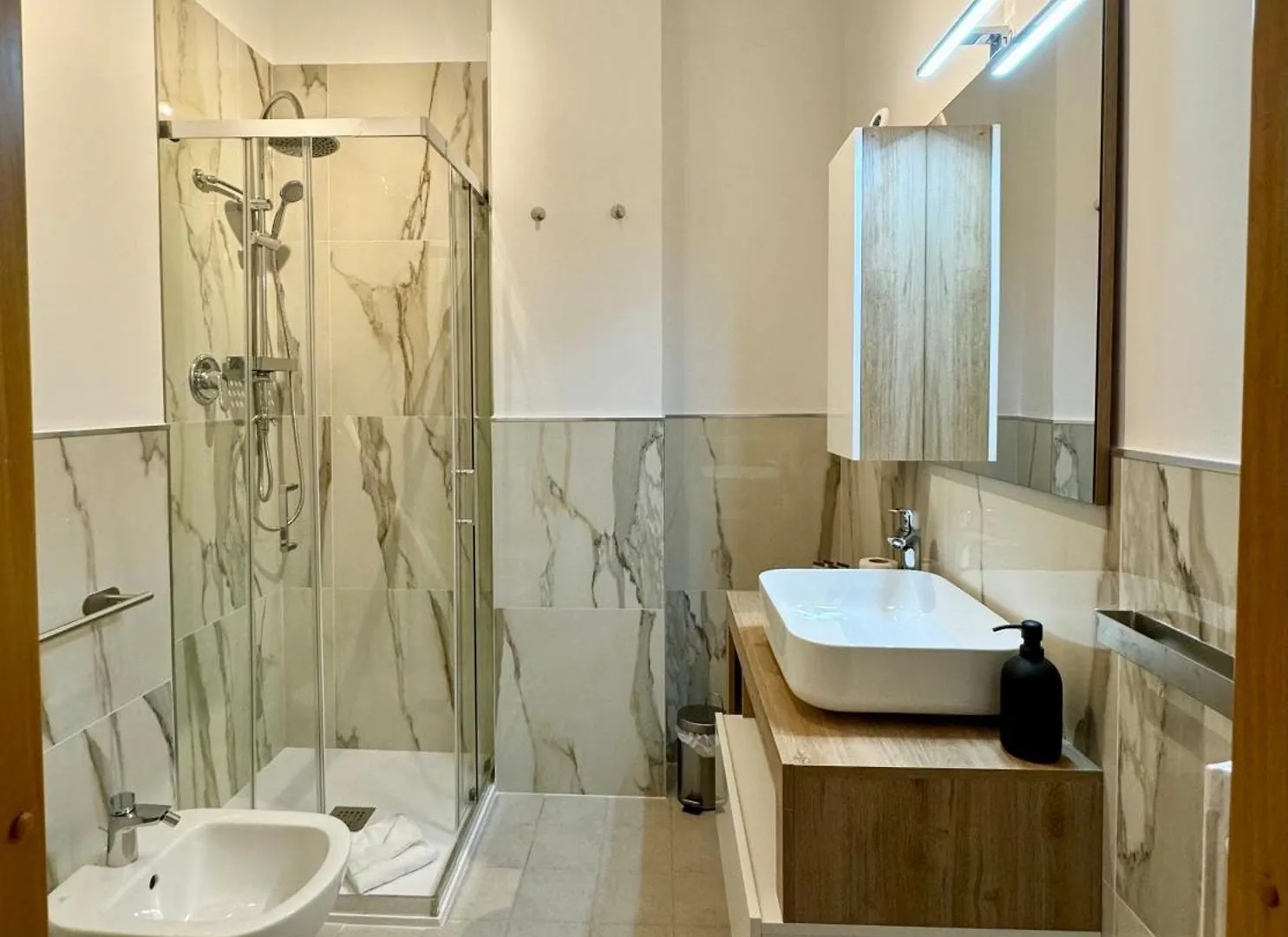 Apartment Deca Home Bari